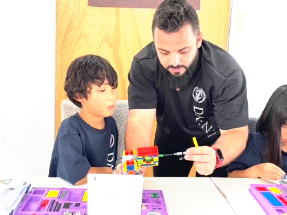 One-on-one learning support at Da Vinci